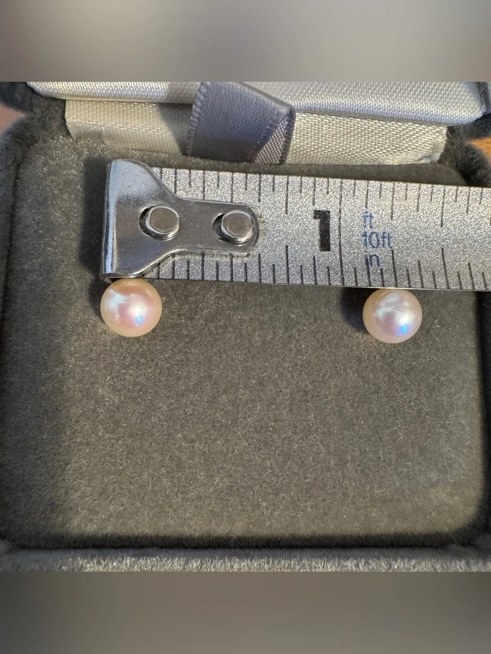 Vintage Avon Faux Pearl Stud Earrings Gold Tone Post Backed With Box